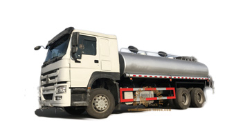 20m³ SINOTRUK HOWO Water Sprikler Truck